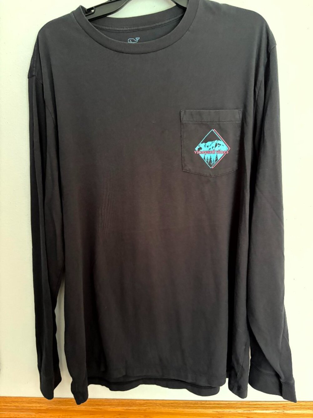 Vineyard Vines Men's Long Sleeve T-shirt Size XL Black Black Diamond Skiing